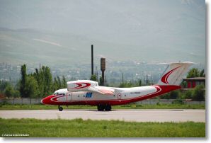Antonov An-74 Douchanbe-08mai2008-DSC_0131.jpg